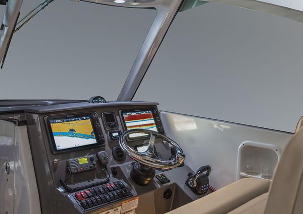 Pursuit DC 325 Dual Console image