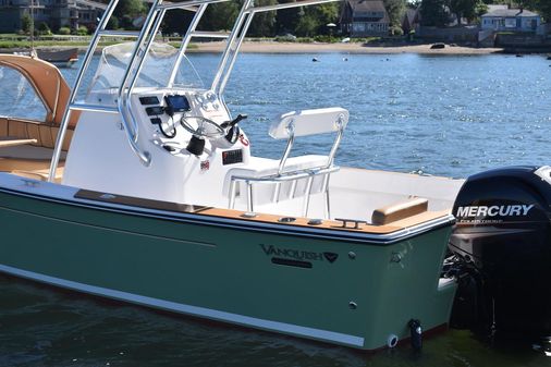 Vanquish Yachts Bristol Harbor 21 image