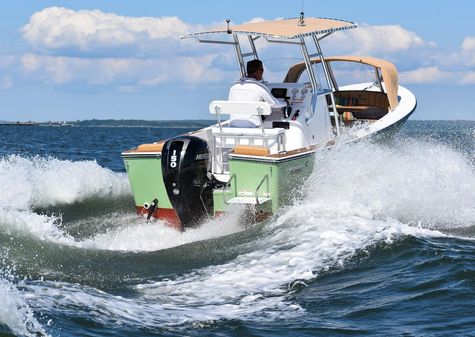 Vanquish Yachts Bristol Harbor 21 image