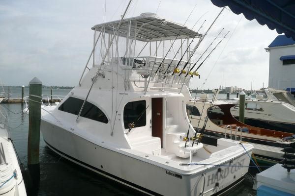 Luhrs 36 Convertible Sportfish - main image