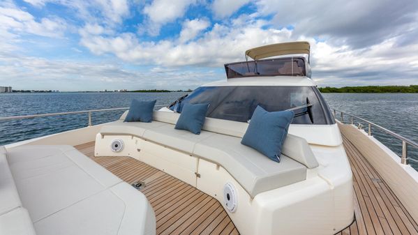 Ferretti Yachts 550 image