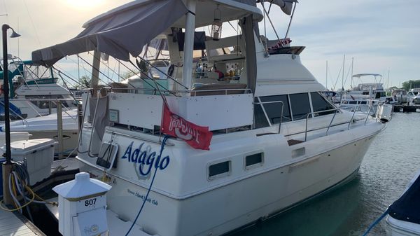 Silverton 34 Aft Cabin Motor Yacht