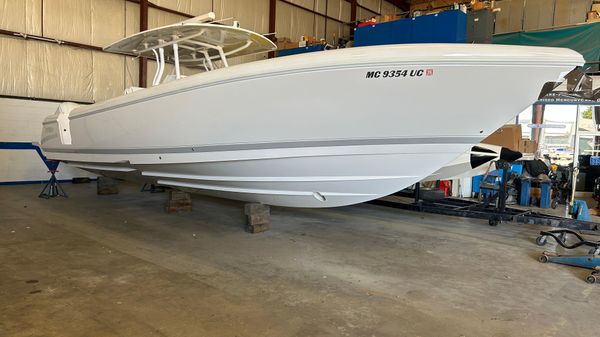 Intrepid 375 Center Console