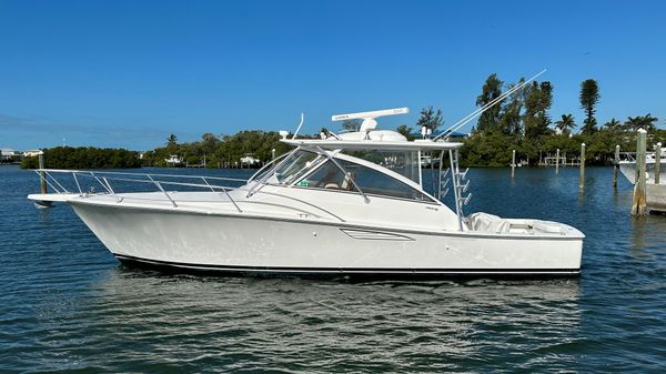 Viking 38 Open