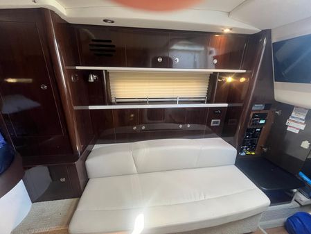 Sea Ray 330 Sundancer image