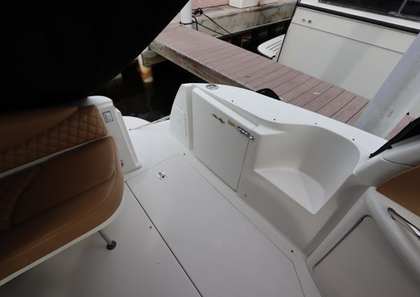 Sea Ray 380 Sundancer image