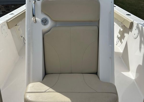 Pursuit C 238 Center Console image