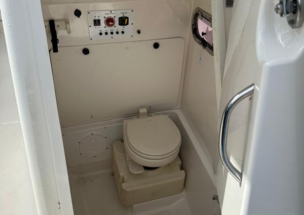 Pursuit C 238 Center Console image