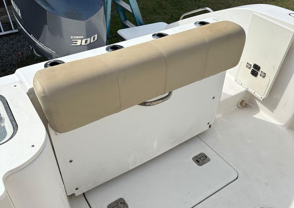 Pursuit C 238 Center Console image