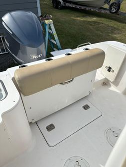 Pursuit C 238 Center Console image