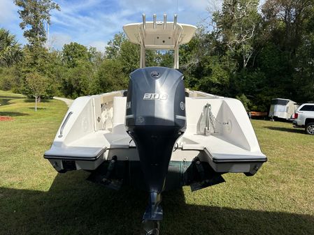 Pursuit C 238 Center Console image