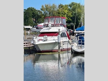 Sea Ray 300 Sedan Bridge image