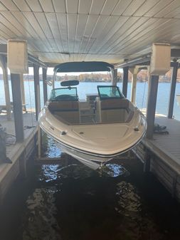 Sea Ray 250 SLX image