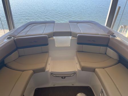 Sea Ray 250 SLX image