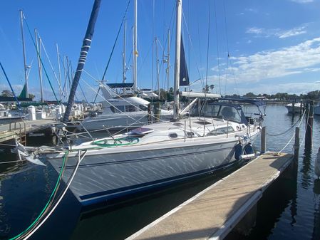 Catalina 375 image