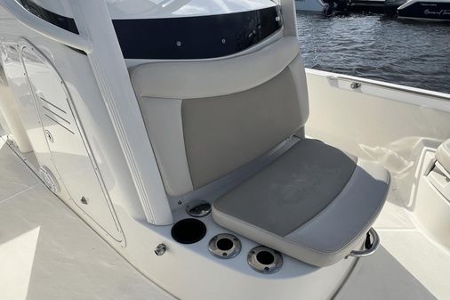 Boston Whaler 240 Dauntless image