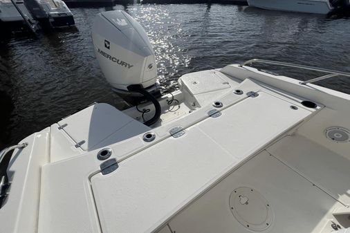 Boston Whaler 240 Dauntless image