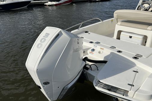 Boston Whaler 240 Dauntless image