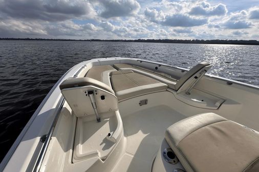 Boston Whaler 240 Dauntless image