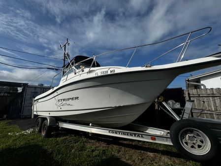 Seaswirl STRIPER-2301-WALKAROUND-OB image