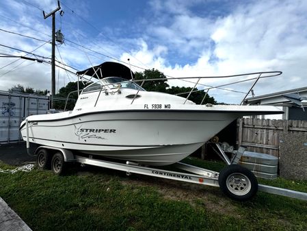 Seaswirl STRIPER-2301-WALKAROUND-OB image