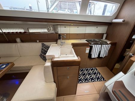 Jeanneau Sun Odyssey 44 DS image