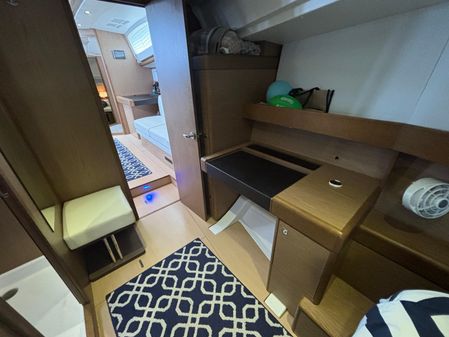 Jeanneau Sun Odyssey 44 DS image