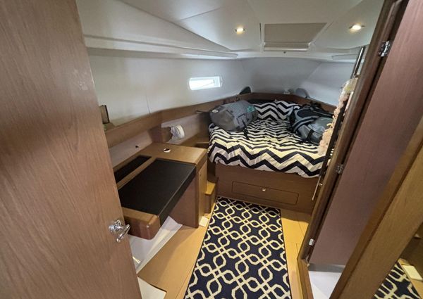 Jeanneau Sun Odyssey 44 DS image