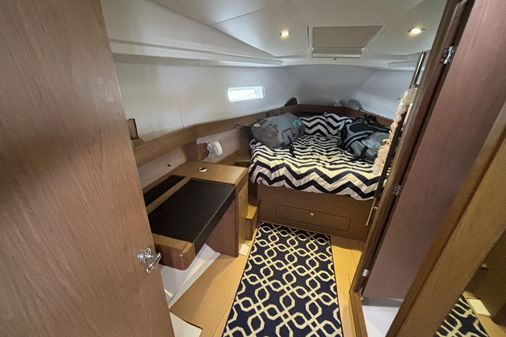 Jeanneau Sun Odyssey 44 DS image