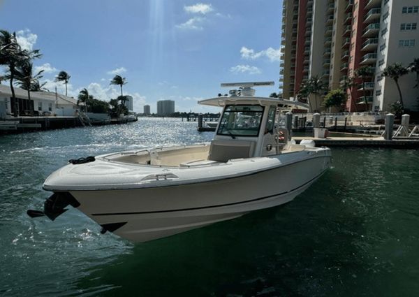 Boston Whaler 330 Outrage image