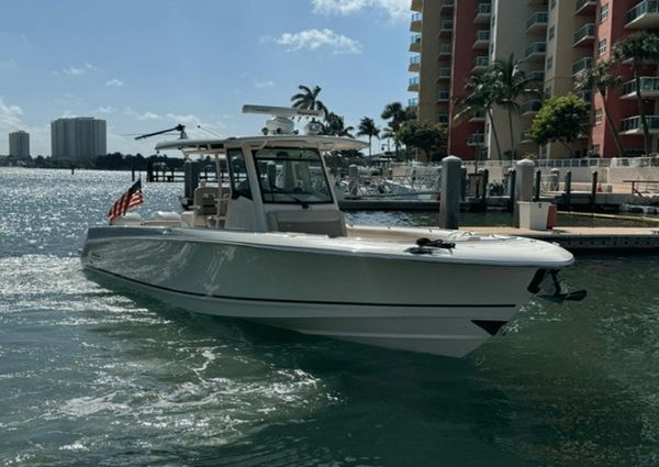 Boston Whaler 330 Outrage image