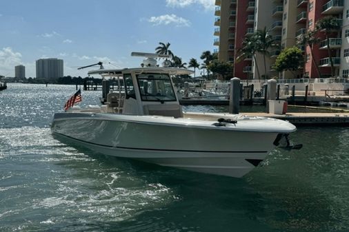 Boston Whaler 330 Outrage image