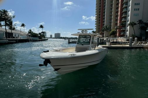 Boston Whaler 330 Outrage image