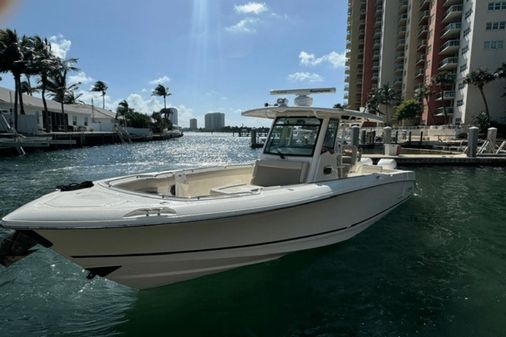 Boston Whaler 330 Outrage image