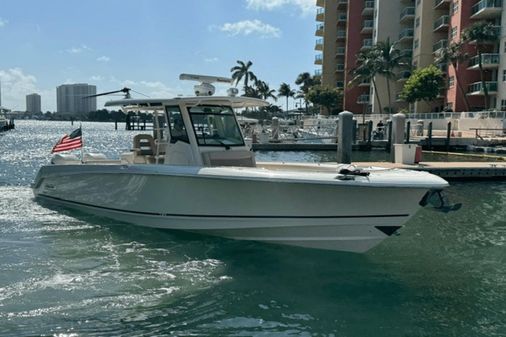 Boston Whaler 330 Outrage image