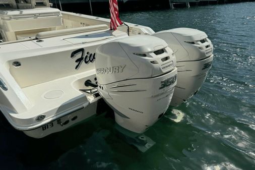 Boston Whaler 330 Outrage image