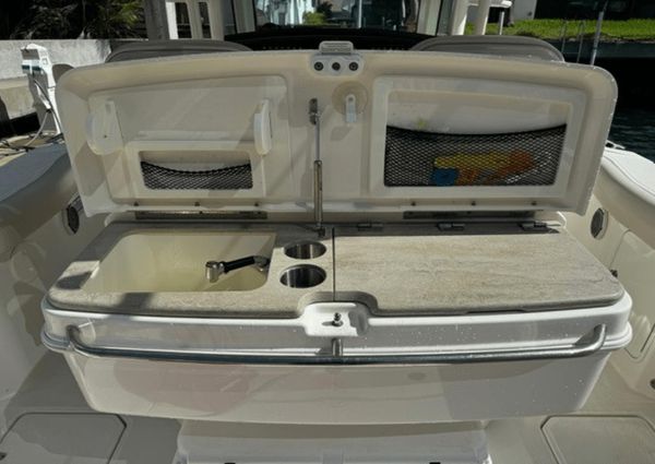 Boston Whaler 330 Outrage image