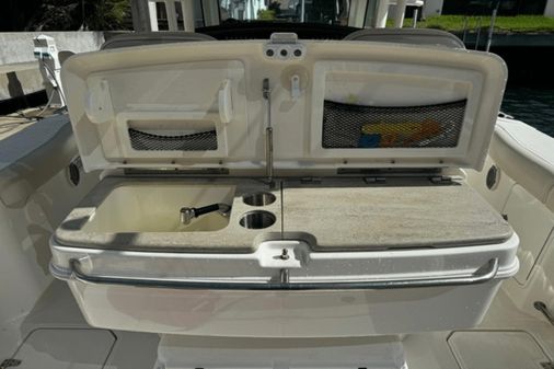 Boston Whaler 330 Outrage image