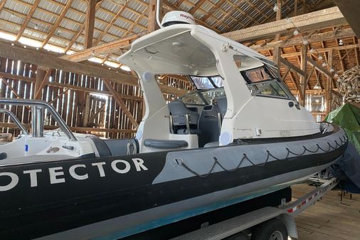 Protector 28-TARGA image