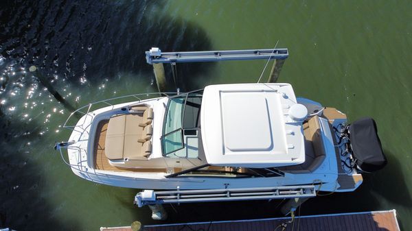 Sea Ray 320 Sundancer OB image