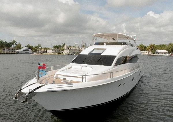 Lazzara Motor Yacht image