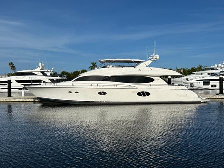 Lazzara Motor Yacht image