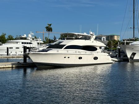 Lazzara Motor Yacht image