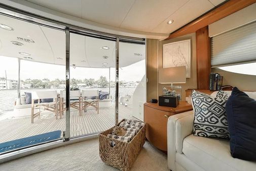 Lazzara Motor Yacht image