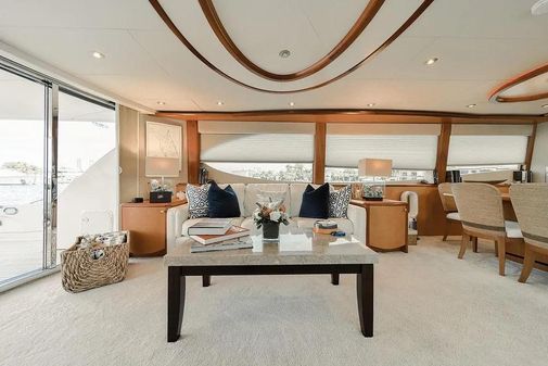 Lazzara Motor Yacht image