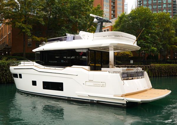 Sirena 48 image