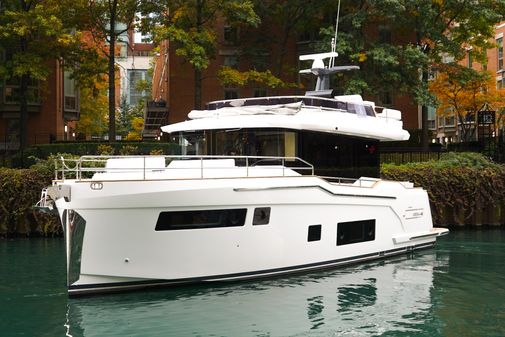 Sirena 48 image