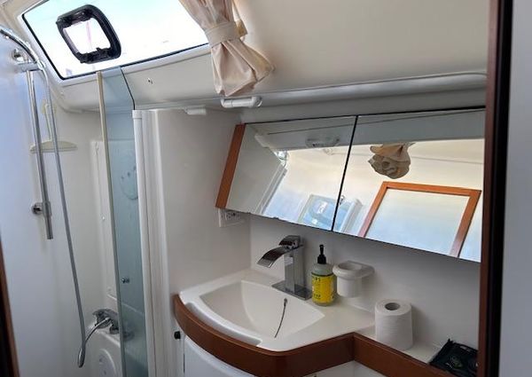 Beneteau Oceanis 40 image