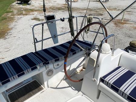 Beneteau Oceanis 40 image