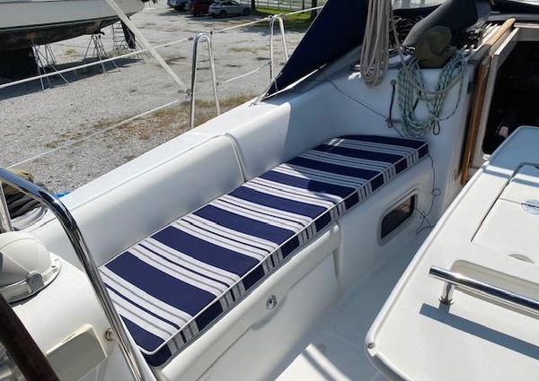 Beneteau Oceanis 40 image